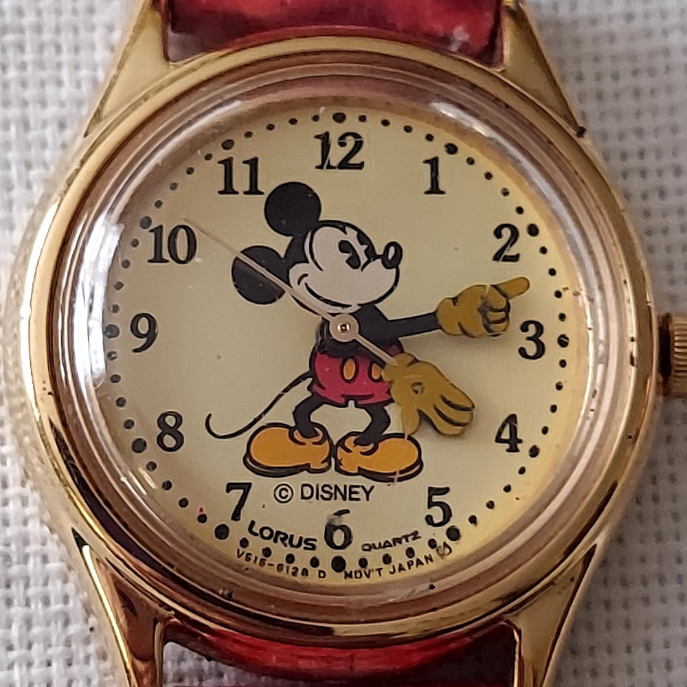 Set Of 4 Watches - Picture 9 of 11